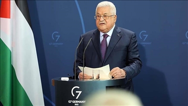 Palestinian leader says not intended to deny Holocaust