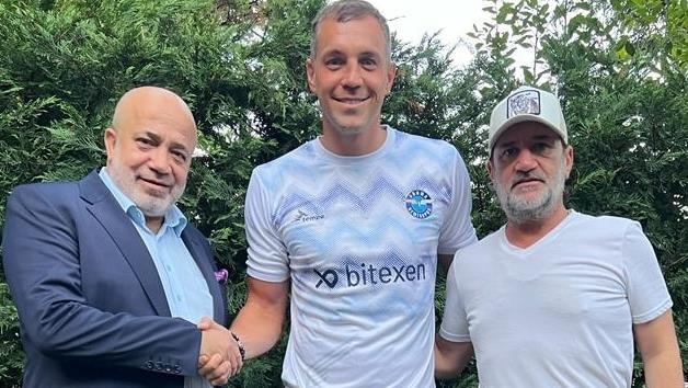Russian striker Dzyuba joins Turkish club Adana Demirspor