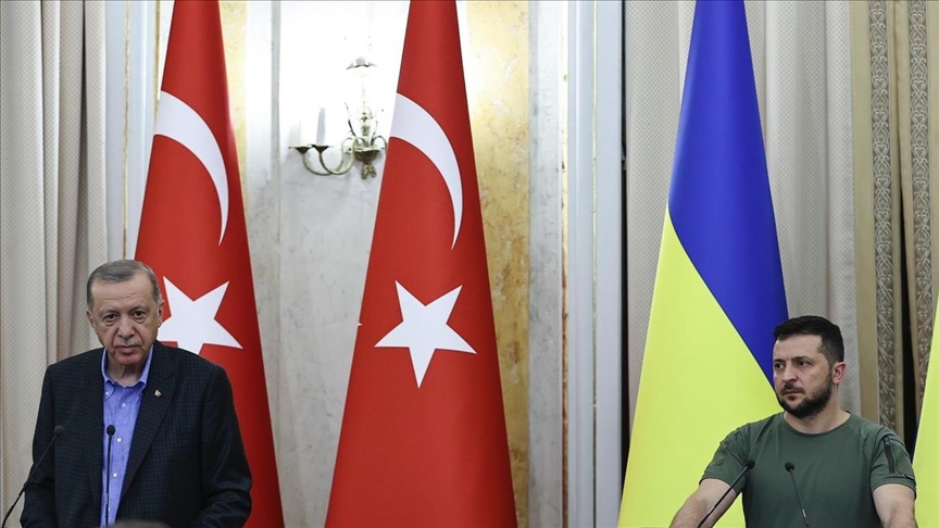 أردوغان يختتم زيارته إلى أوكرانيا