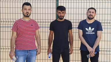Yunanistan'ın geri ittiği düzensiz göçmen Ömer: Allah Türk askerinden razı olsun, bizi ölümden kurtardılar