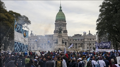 Buenost Aires: Hiljade ljudi na protestima protiv inflacije u Argentini
