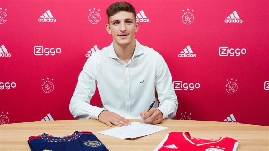 El AFC Ajax holandés ficha por el defensa del Trabzonspor, Ahmetcan Kaplan