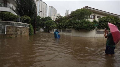 Kina: U bujičnim poplavama poginulo 18 osoba, na terenu 2.000 spasilaca