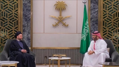 Saudi crown prince meets Iraq's Shia cleric in Riyadh