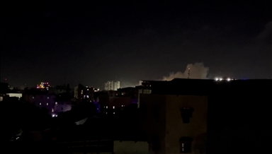 حركة "الشباب" تستهدف بتفجير انتحاري فندقا وسط مقديشو