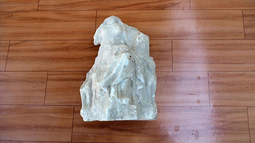 Antandros Antik Kenti'ndeki kazılarda 2 bin 350 yıllık Kibele Heykeli'ne rastlandı