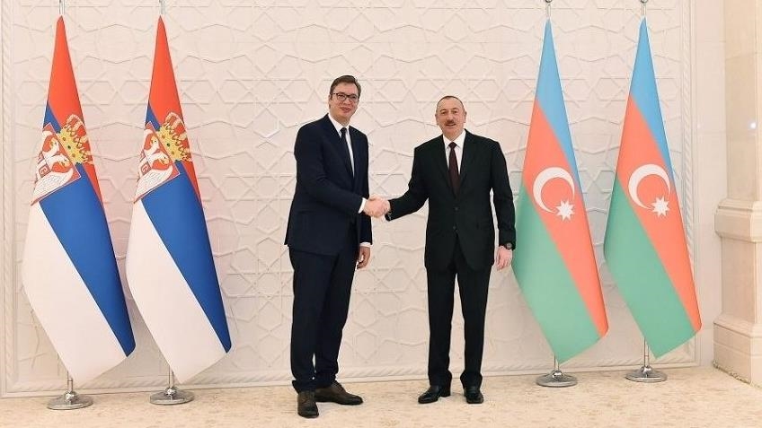 Белград и Баку обсудили двусторонние отношения