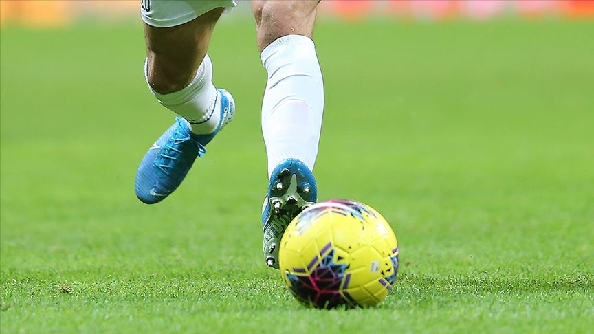 Ukrayna futbol ligindeki maç, hava saldırısı uyarısı nedeniyle gecikmeli tamamlandı 