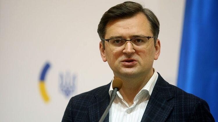 Кулеба: Украина убеждает ЕС и G7 закрыть въезд российским туристам