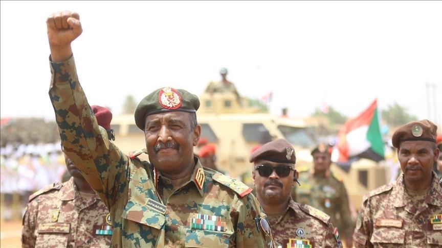 البرهان يعيد تشكيل رئاسة هيئة أركان الجيش السوداني