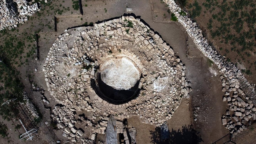 Soli Pompeipolis Antik Kenti'nde anıtsal yapı kalıntıları bulundu