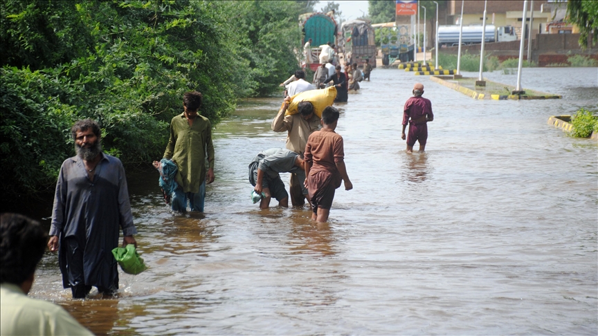 Pakistan nearly reaches grim milestone of 1,000 deaths in rain-related mishaps