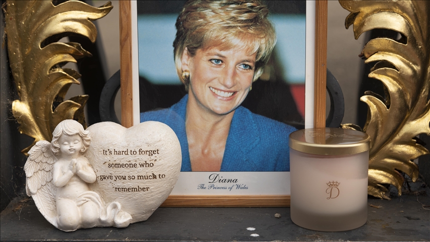 Princess Diana’s car sells at auction for $762,600