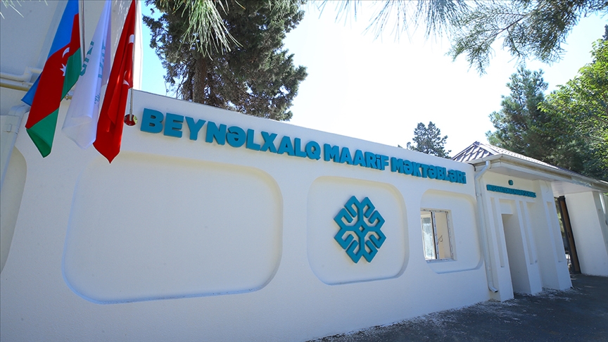 Türkiye Maarif Vakfının Azerbaycan'da kurduğu okul eğitim hayatına başlıyor