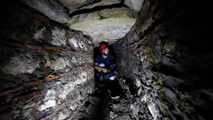 Anadolu Agency team enters largest underground structures of Hagia Sophia