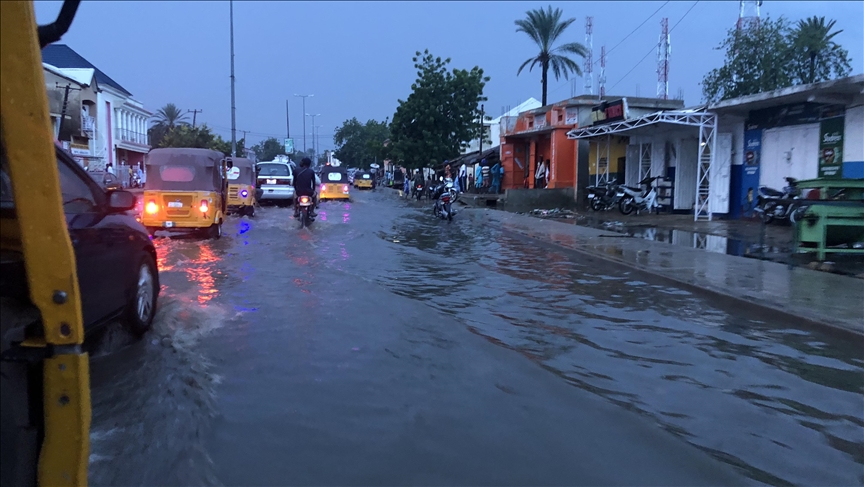 Nijerya'da şiddetli yağışların yol açtığı sellerde bu yıl 115 kişi hayatını kaybetti