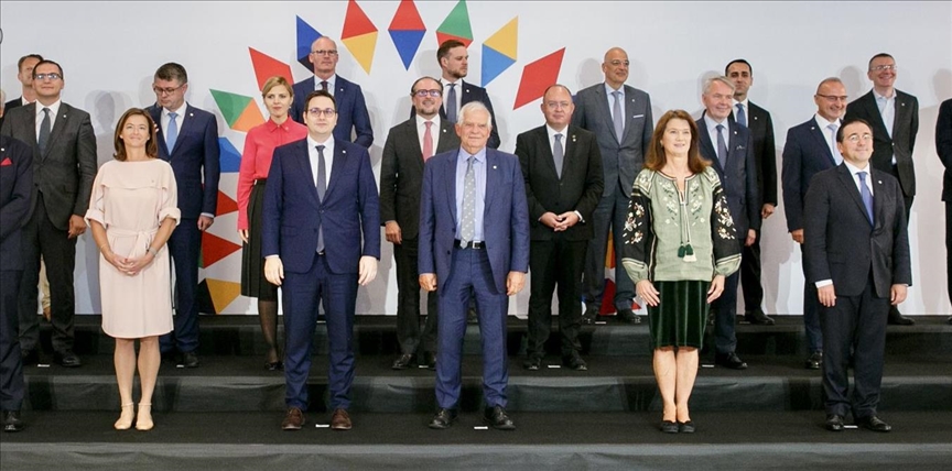 Los ministros de Relaciones Exteriores de la UE aprueban suspensión total de acuerdo de visados con Rusia