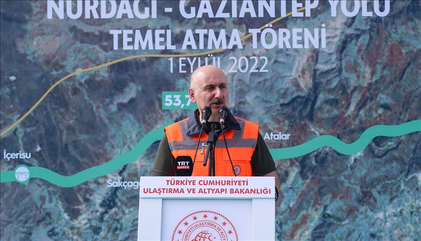 Bakan Karaismailoğlu, Nurdağı-Gaziantep kara yolunun temel atma törenine katıldı