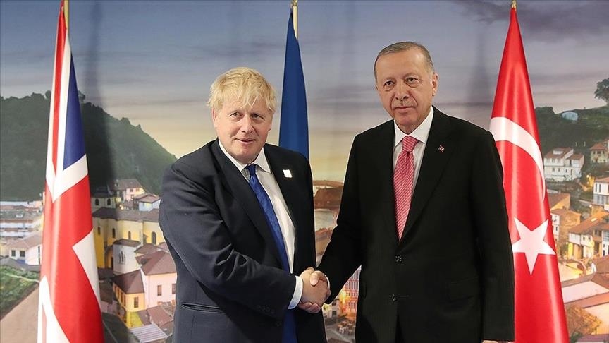 Cumhurbaşkanı Erdoğan, İngiltere Başbakanı Johnson ile telefonda görüştü