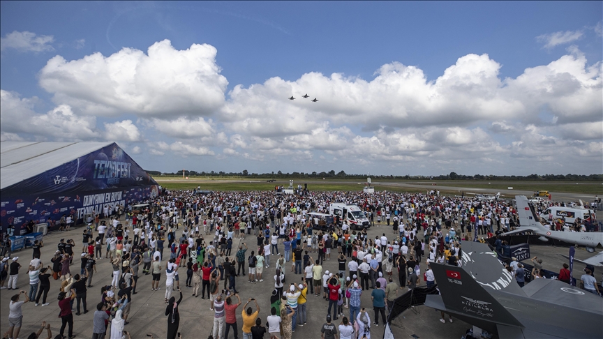 Фестиваль TEKNOFEST KARADENİZ за 3 суток посетило 325 тыс. человек