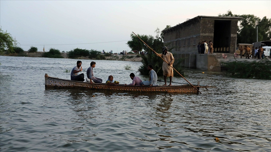 Pakistan'daki sellerin ülkeye maliyeti 10-12,5 milyar dolar 