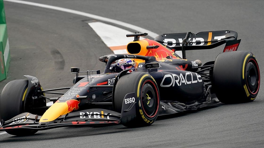 F1 Hollanda Grand Prix'sini Verstappen kazandı