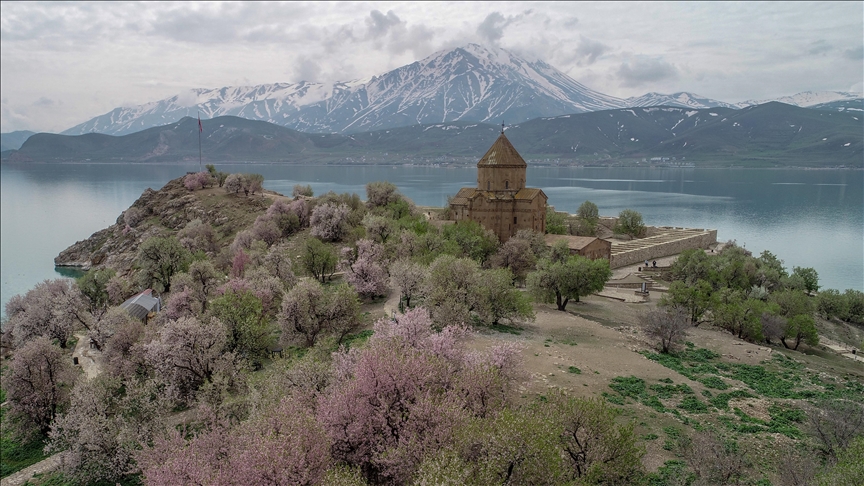 1,100-year-old Armenian church in eastern Türkiye holds 10th holy mass since reopening