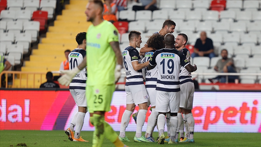 Kasımpaşa Deplasmanda Antalyaspor'u Yendi