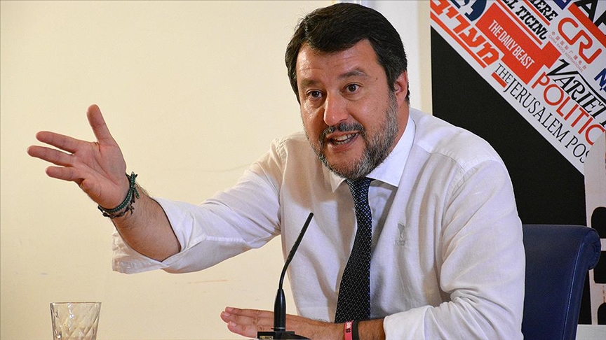 Salvini, leader italiano di estrema destra, ha continuato a opporsi alle sanzioni contro la Russia