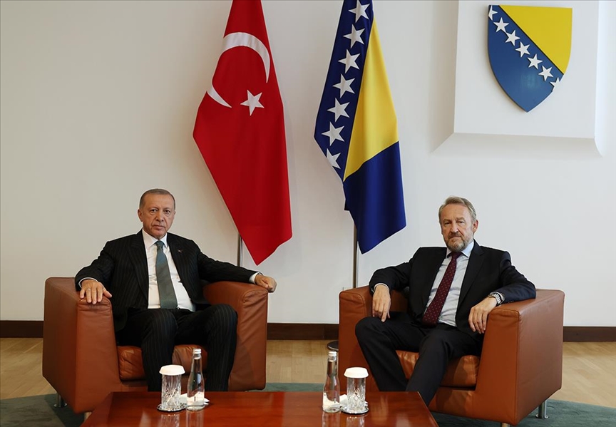 Erdogan u Sarajevu razgovarao s Izetbegovićem