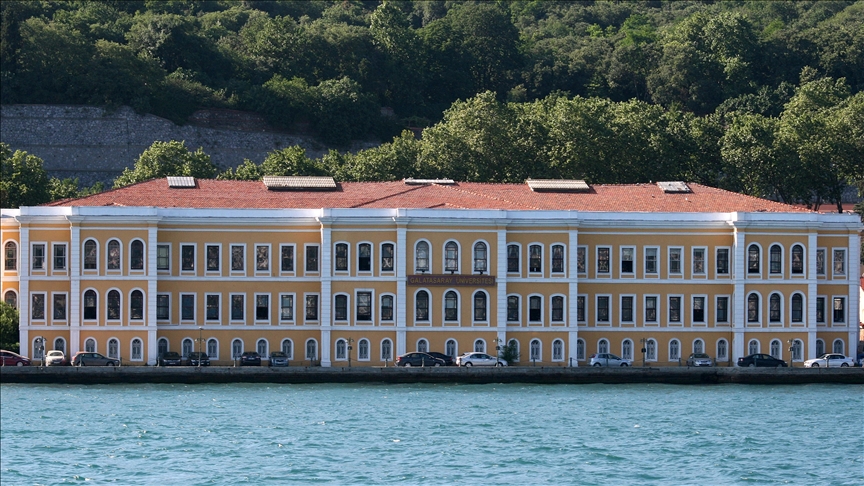 La cheffe de la Diplomatie française rend visite à l'Université de Galatasaray à Istanbul