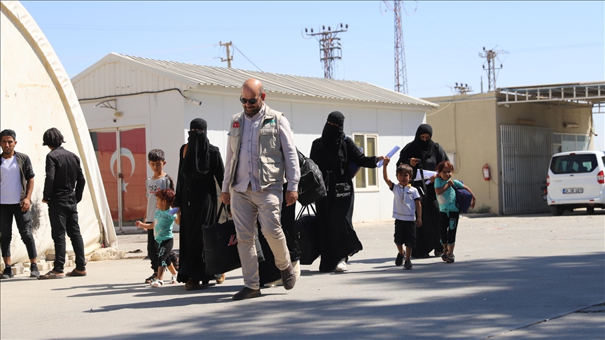 161 عراقيا يغادرون سوريا إلى بلادهم بجهود دبلوماسية تركية