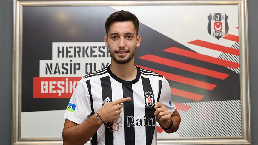 Beşiktaş'ın yeni transferi Tayyip Talha Sanuç forma için iddialı