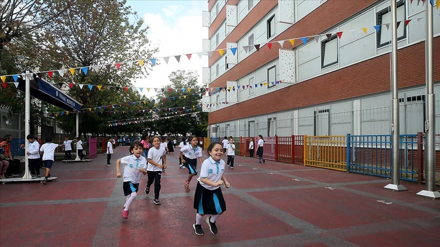 Öğrencilere yeni eğitim dönemine "uyku borcu"nu kapatarak girmeleri tavsiyesi