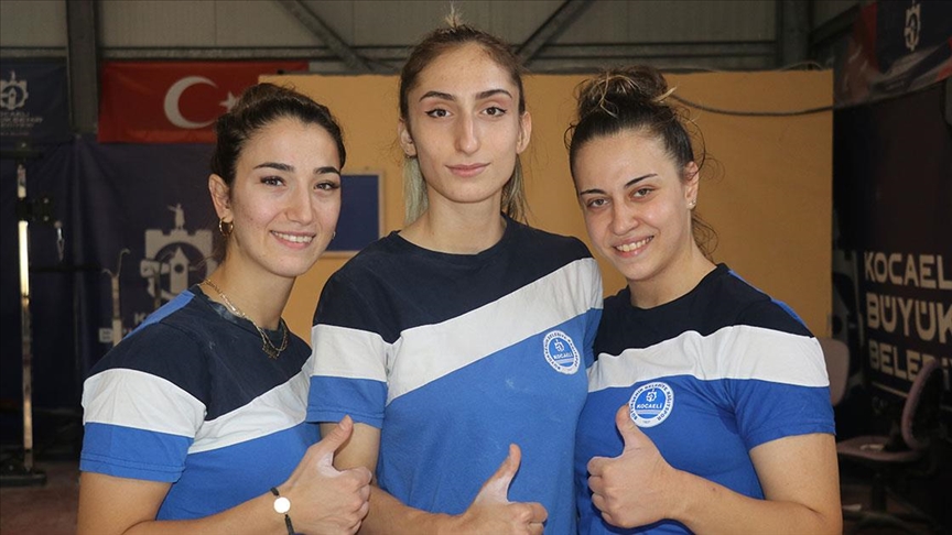 Kadın halterciler Avrupa Şampiyonası'nda tatamiye madalya hedefiyle çıkacak