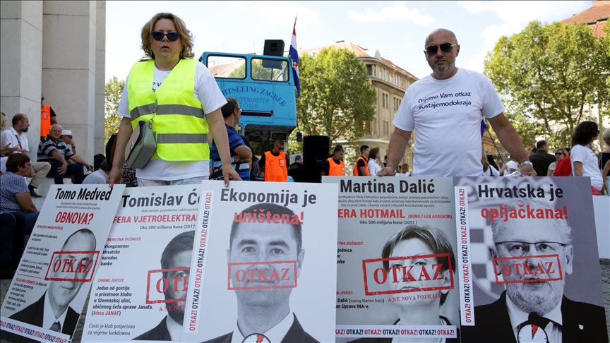 В Загребе прошла акция с осуждением экономического курса Кабмина
