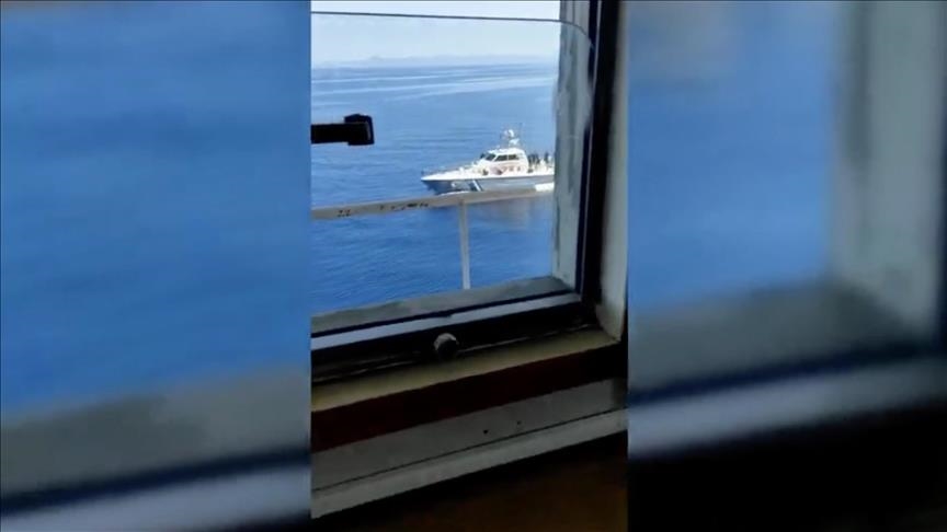 اليونان تستهدف سفينة تجارية في المياه الدولية