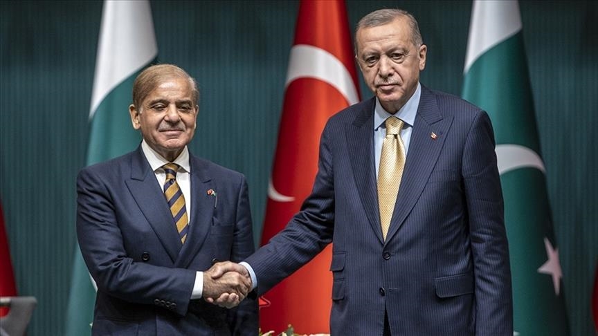 Erdogan sa Sharifom razgovarao o situaciji u poplavama pogođenom Pakistanu