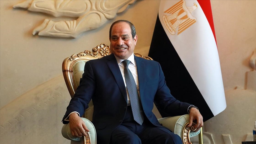 أمير قطر يستقبل الرئيس المصري في الدوحة الثلاثاء 