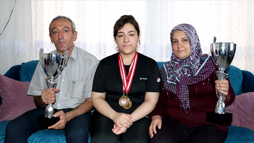 Görme engelli Mizgin, halter ve judoda Türkiye şampiyonu oldu