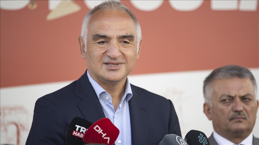 Kültür ve Turizm Bakanı Ersoy: İnşallah bu sene 83-84 dolardan kişi başı gecelik gelirle bir rekor kırmış olacağız