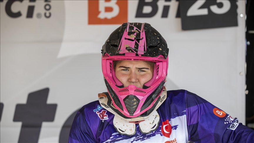 Milli motokrosçu Irmak Yıldırım'ın hedefi Avrupa'da madalya