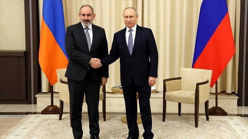 Le Premier ministre arménien s’entretient avec les dirigeants russe et français au sujet des affrontements