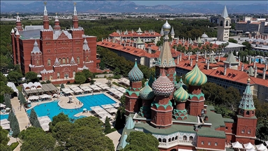 Antalya farklı mimarideki otelleriyle de turist çekiyor