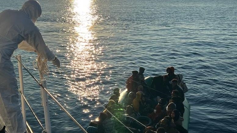 В районе Айвалык задержаны 42 нелегальных мигранта