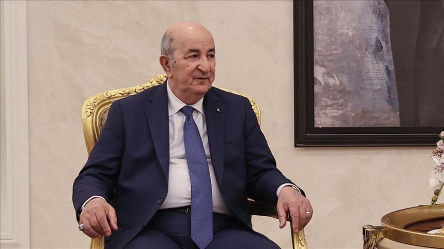 الرئيس الجزائري ينهي مهام 16 واليا