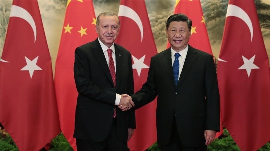 Erdogan et Xi Jinping se rencontrent en marge du sommet de l'Organisation de coopération de Shanghai à Samarcande