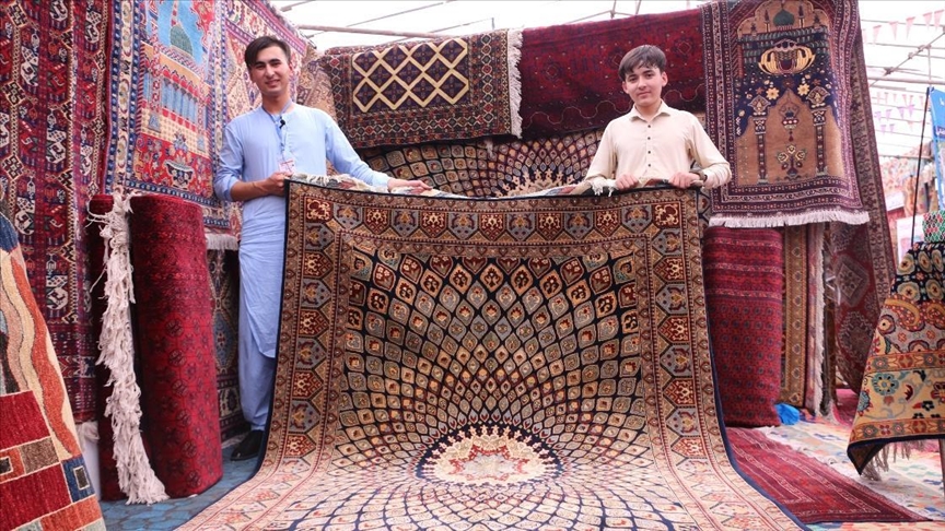 نمایشگاه صنایع دستی افغانستان در کابل برگزار شد