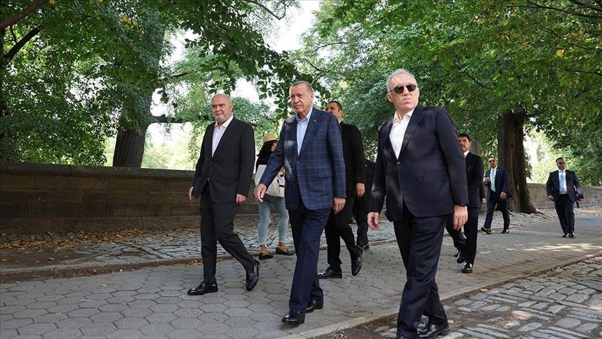 Turkish president takes a stroll in Central Park, New York