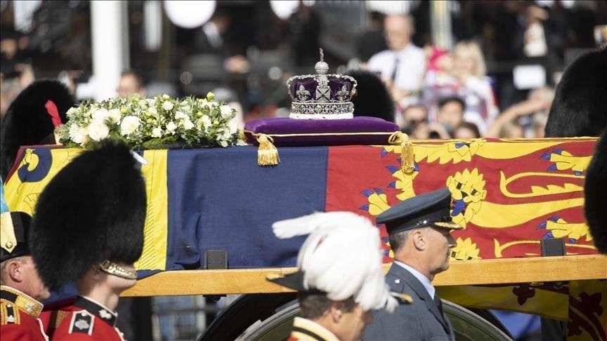 London: Počela državna sahrane kraljice Elizabete II